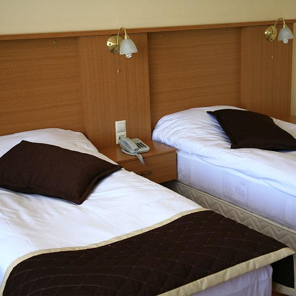Otel Akçakoca kara manzaralı ekonomik oda